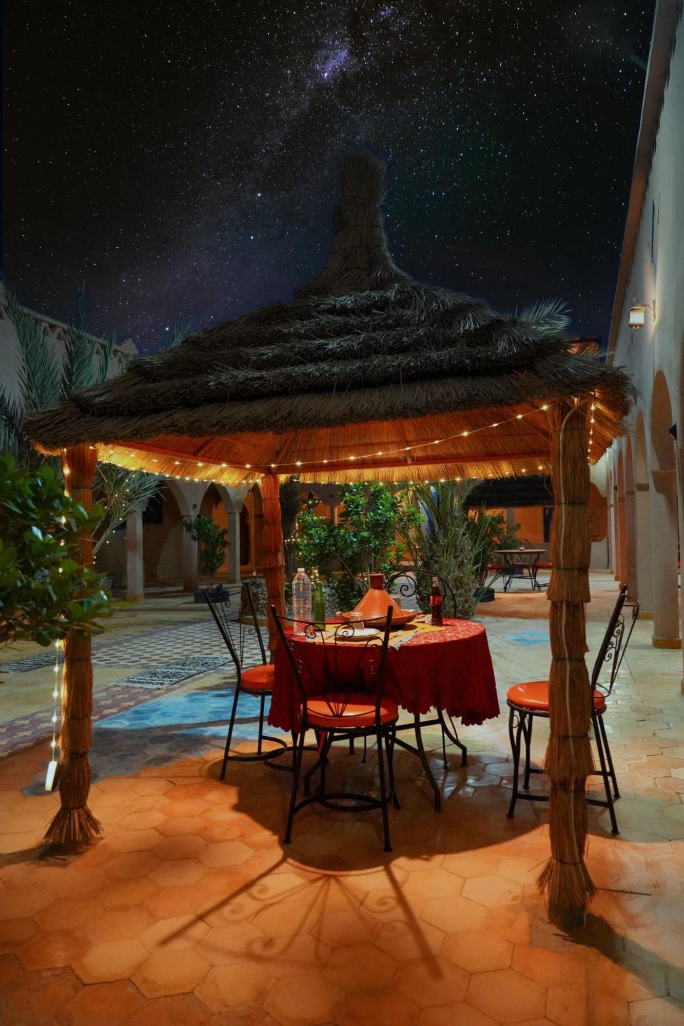 Auberge Les Roches เมอร์ซูกา ภายนอก รูปภาพ