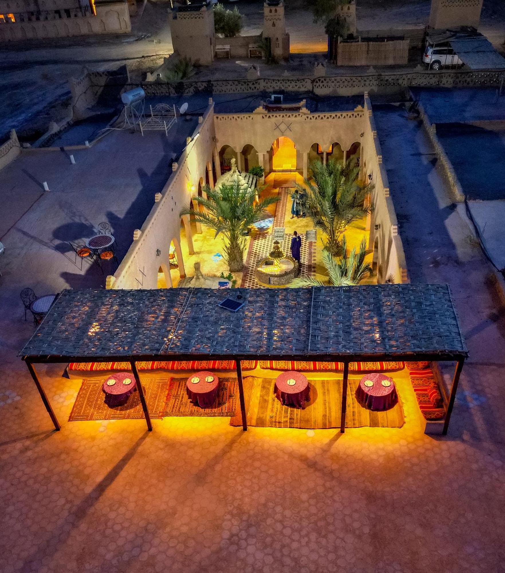 Auberge Les Roches เมอร์ซูกา ภายนอก รูปภาพ
